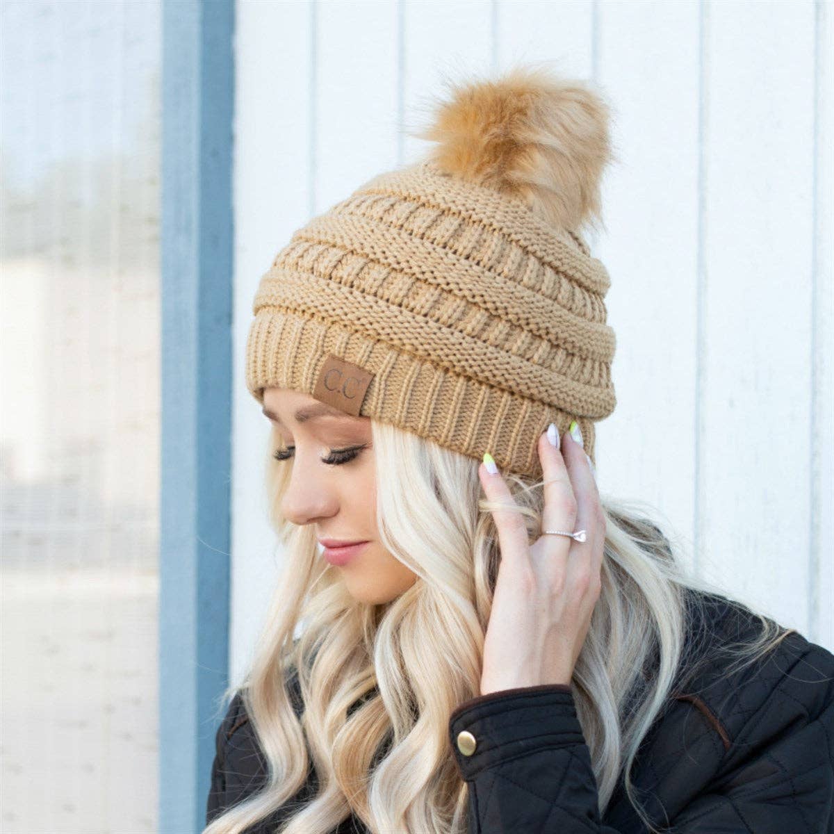 CC Cable Knit Pom Classic