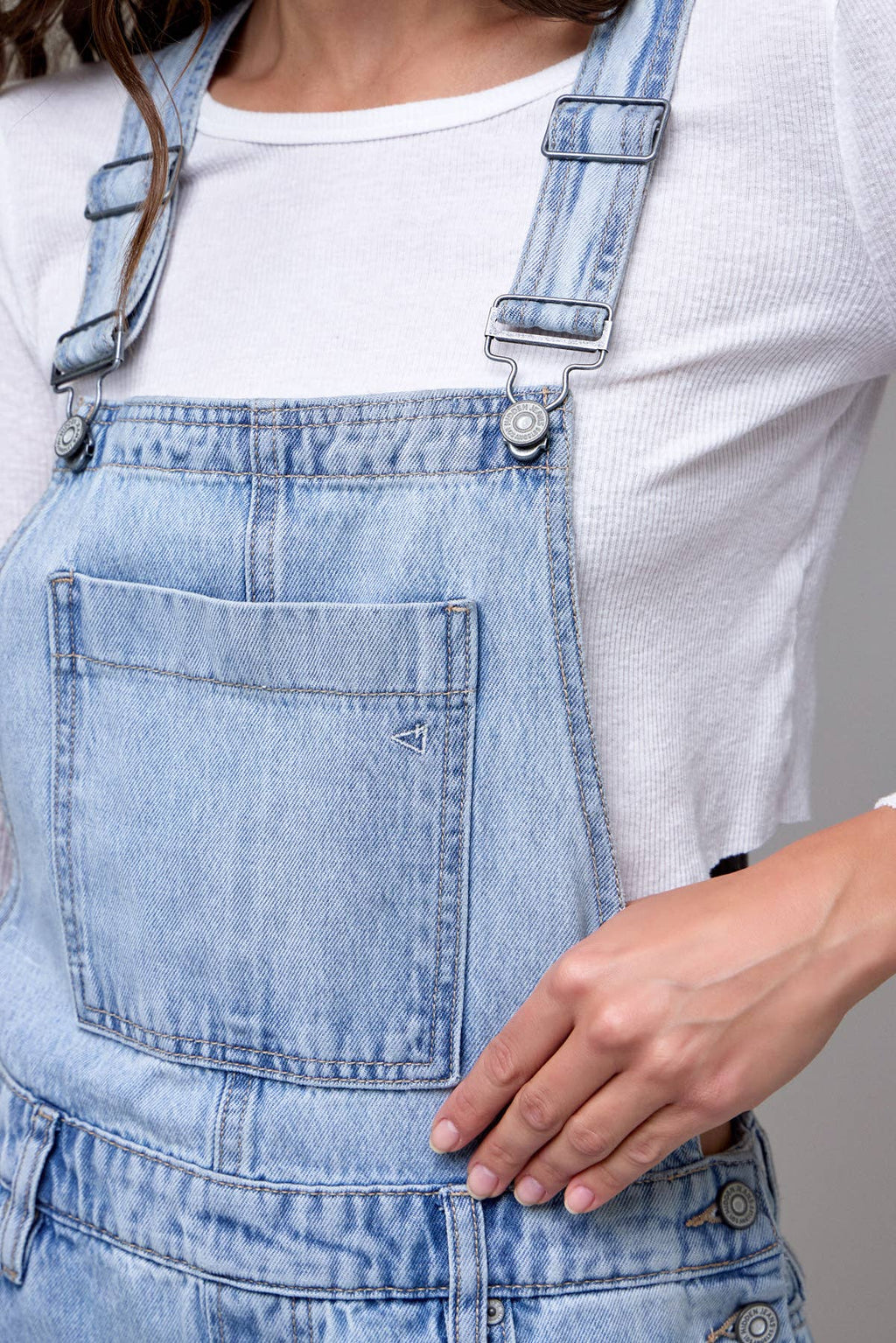 Dylan Hidden Jeans | Light Wash Classic Barrel Cropped Overall