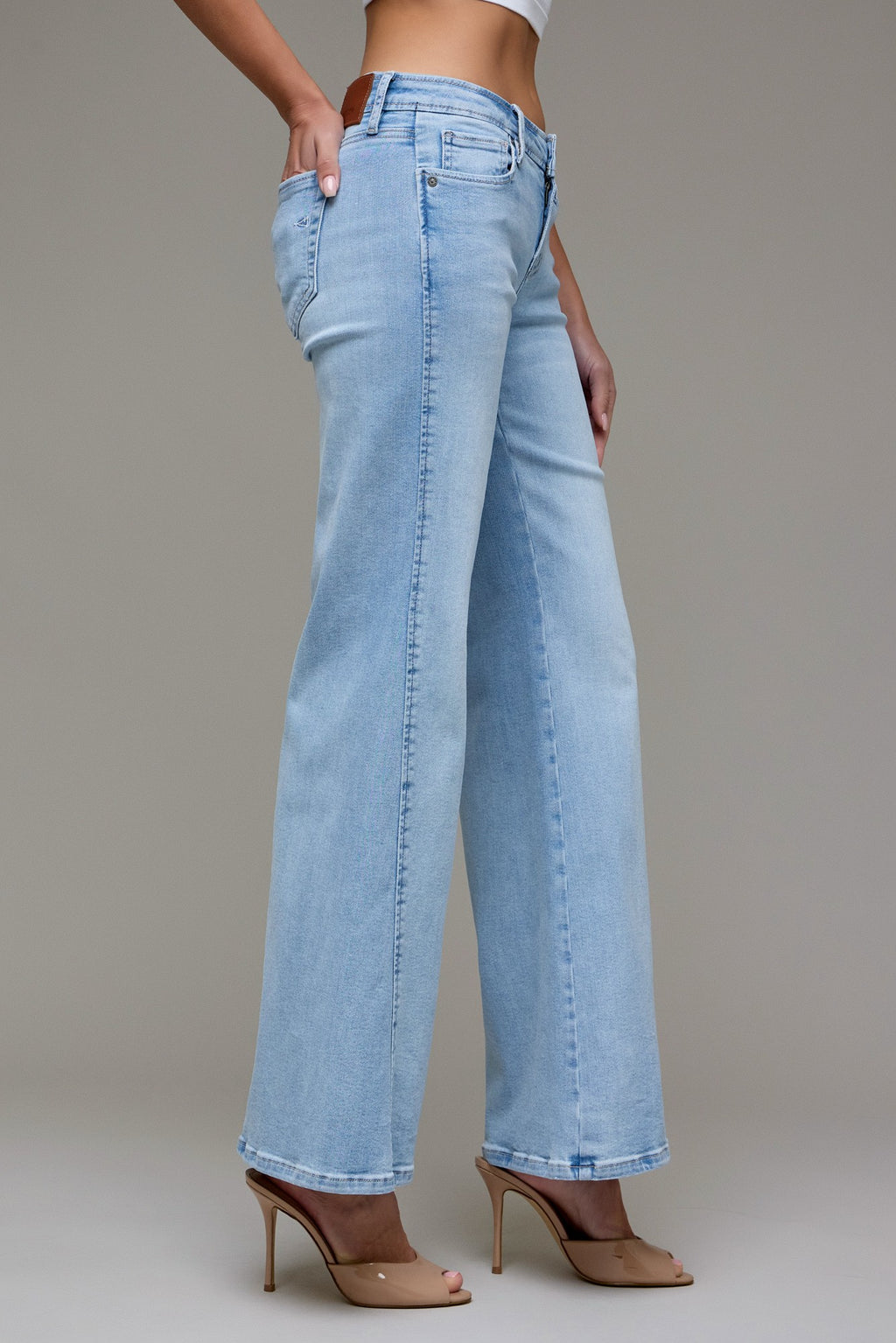 Happi Hidden Jeans | Light Wash Stretch Low Rise Comfort Flare
