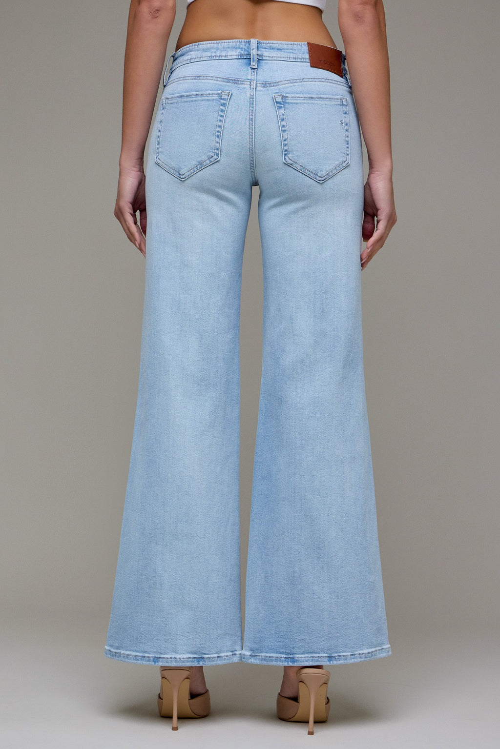 Happi Hidden Jeans | Light Wash Stretch Low Rise Comfort Flare