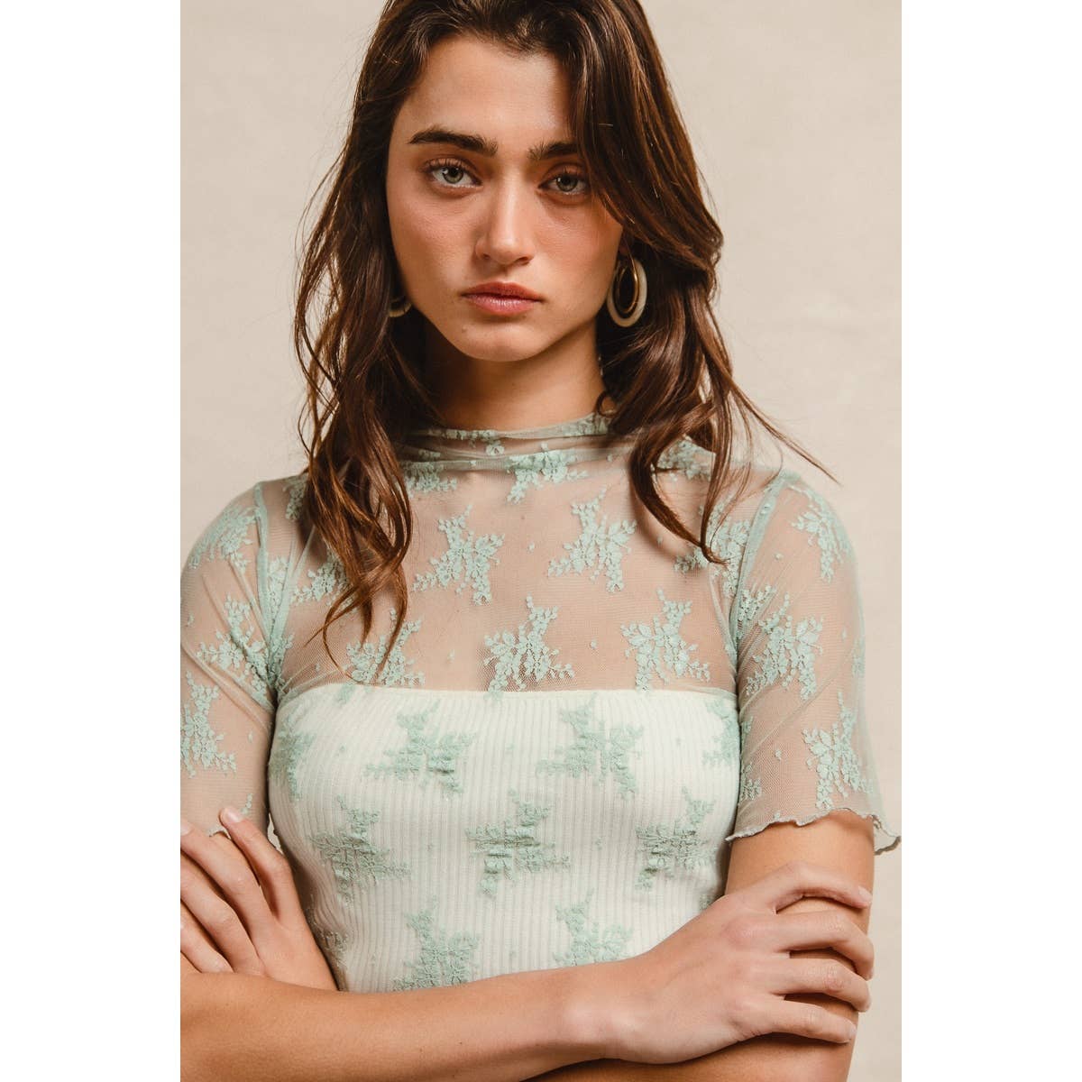 HIGH NECKLINE MESH LACE SHORT SLEEVES TOP: OFF WHITE / L